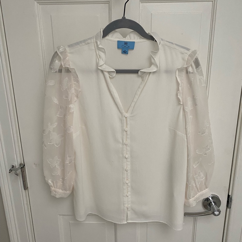 Cece lace sleeve top